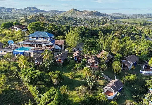 Hotel grand bleu vue aerienne