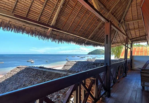 La terrasse à l'étage