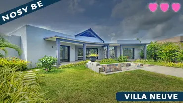 Vue extérieure d’une villa neuve à vendre à Ambondrona, Nosy Be