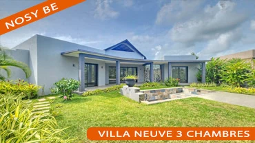 Vue extérieure d’une villa neuve à vendre à Ambondrona, Nosy Be