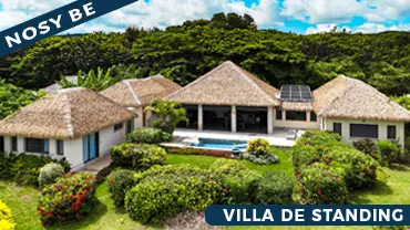Villa à vendre à Nosy Be avec vue mer prise de vue aérienne à 50 m de la plage résidence sécurisée Madagascar