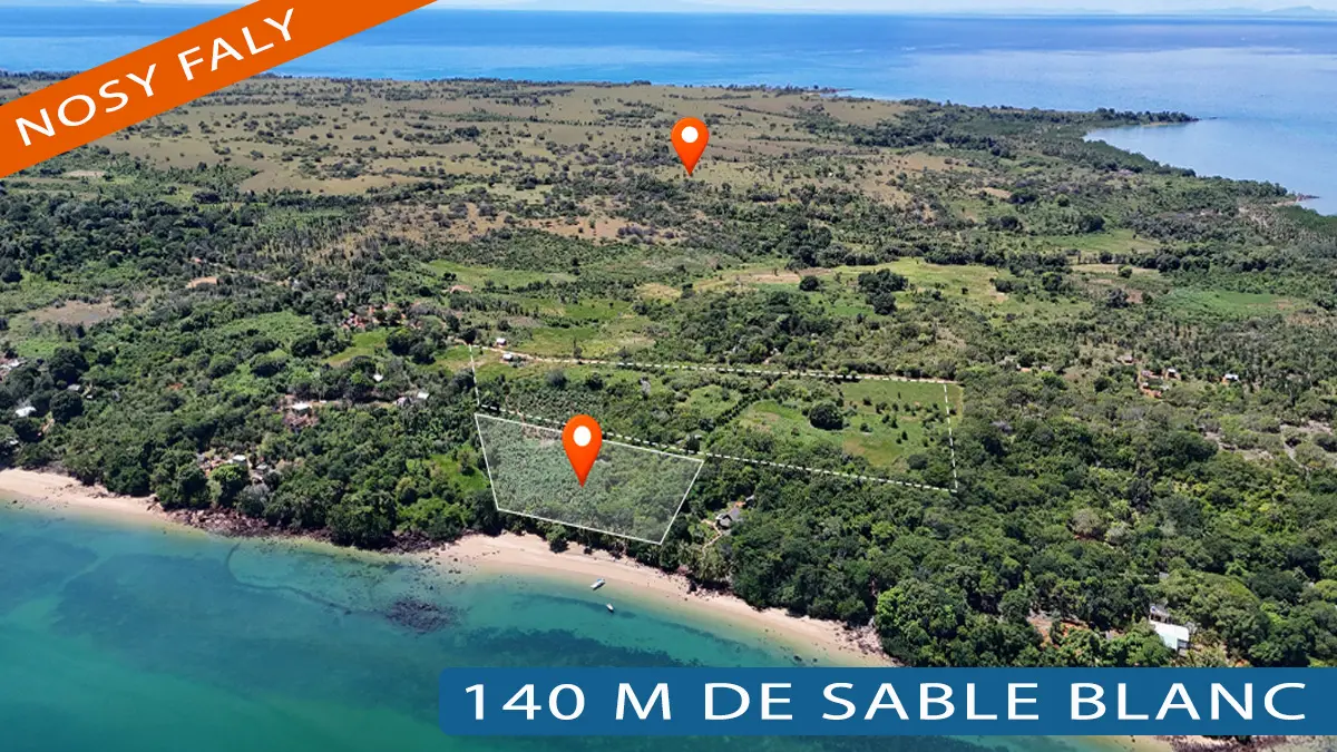 Terrain à vendre à Nosy Faly avec 140 mètres de plage de sable blanc et vue mer