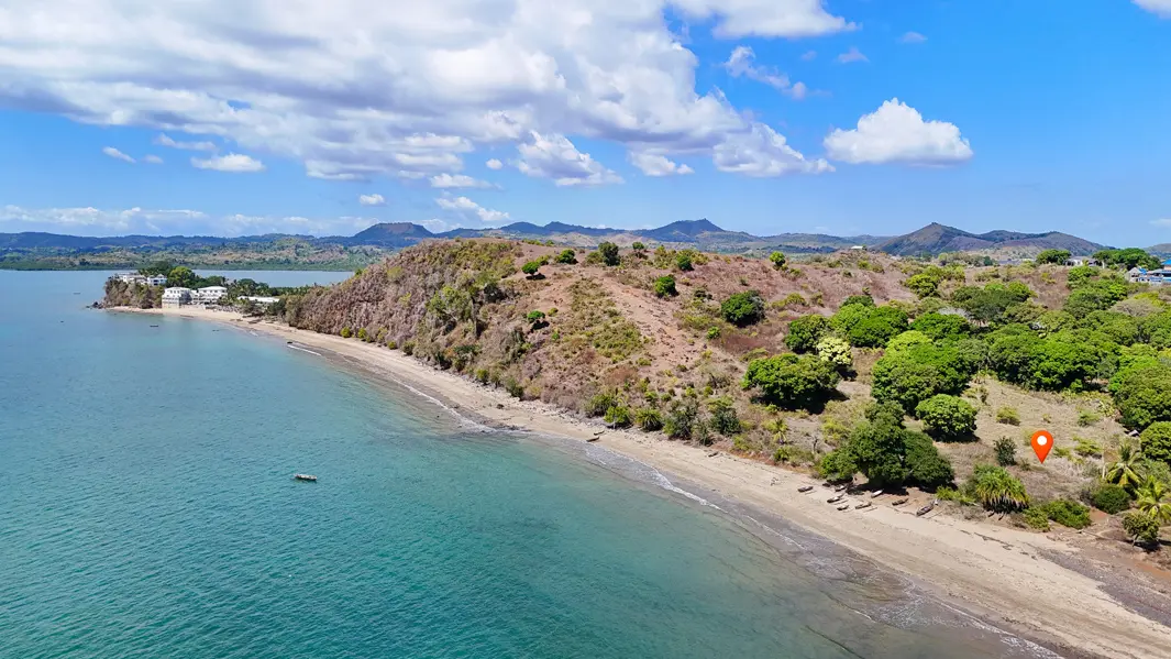 Vue aérienne de la plage d’Antanamitarana à Nosy Be